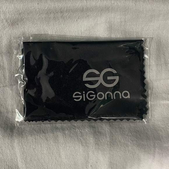 SOLD - Ski Sunglasses - Picture 8 of 8